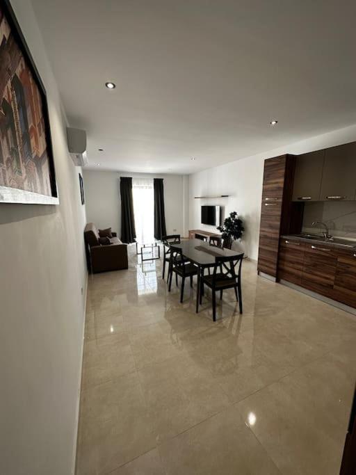 Bright 1 Bedroom Apartment In Noah Apartments, Gzira Zewnętrze zdjęcie